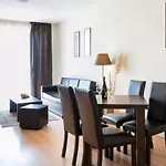 Charming 1 Bedroom For Up To 4 Guests شقة *