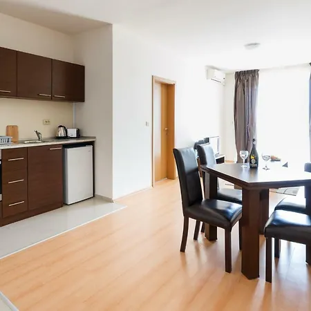 Charming 1 Bedroom For Up To 4 Guests