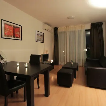 Charming 1 Bedroom For Up To 4 Guests Apartament Sunny Beach