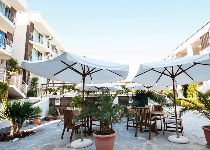 Charming 1 Bedroom For Up To 4 Guests Σάνι Μπιτς