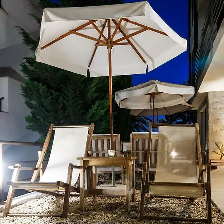 Apartament Charming 1 Bedroom For Up To 4 Guests